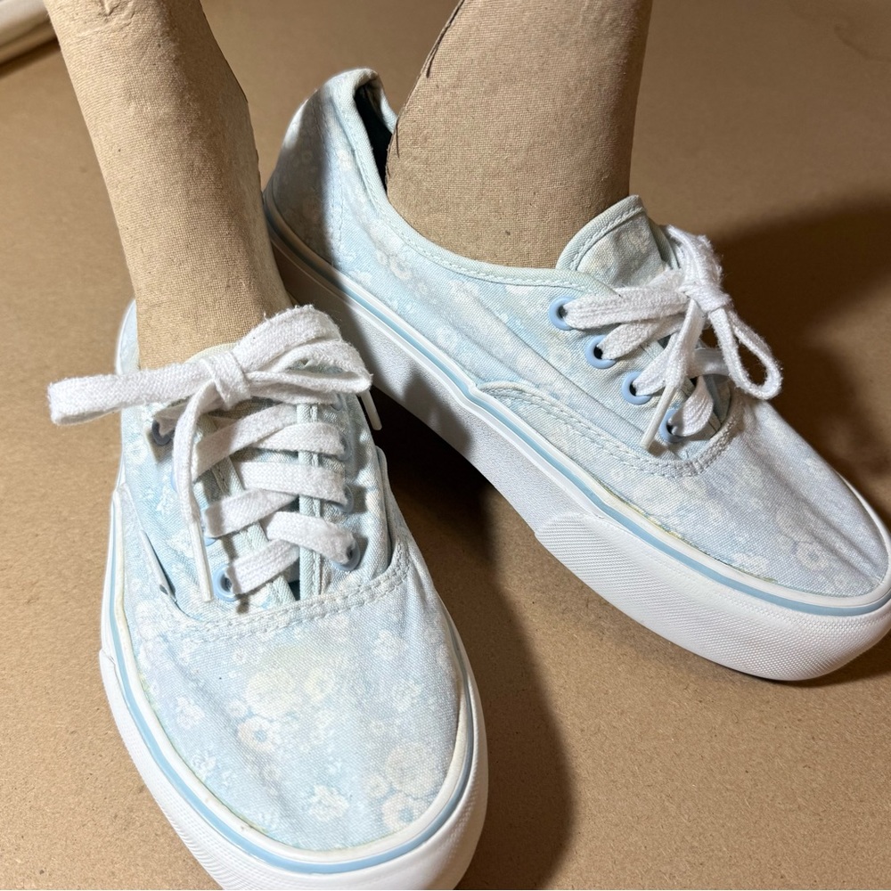 Vans Tonal Light Blue Floral Platform Canvas Sneakers size 7